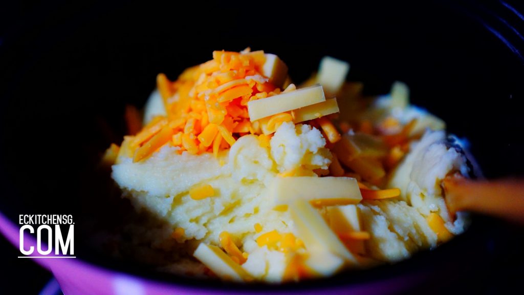 The French Mashed Potato with A Cheesy Twist (Pommes Aligot)